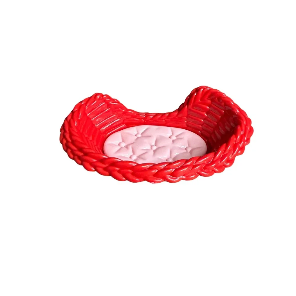 1998 Mattel Red Woven Basket‎ Pink Tufted Pillow Doll Accessory